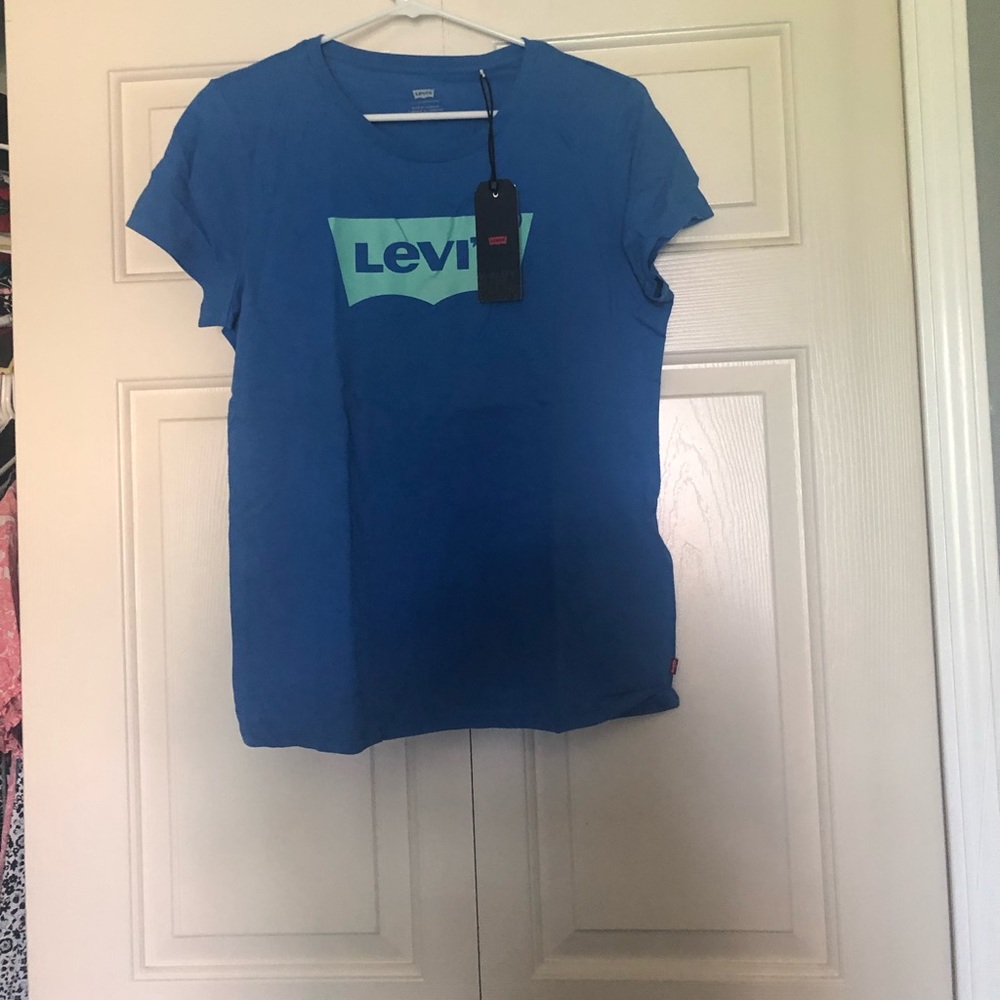 Levi’s Tee